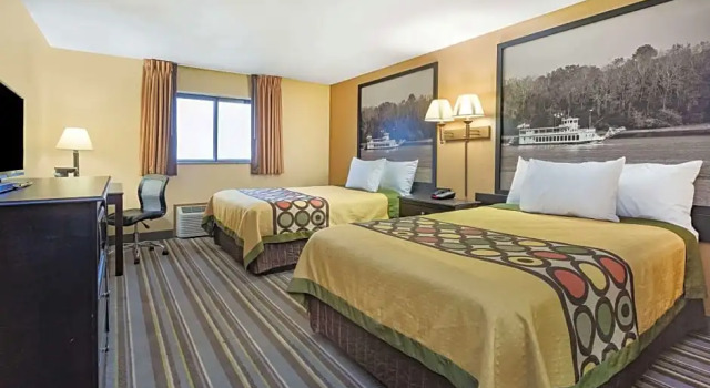 Четырёхместный люкс Super 8 by Wyndham Iowa Falls