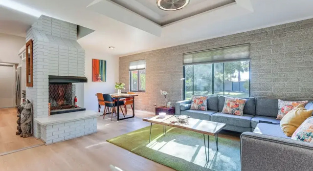 Коттедж 1 Mi to Dtwn & Mill Avenue! Home w/ Outdoor Oasis