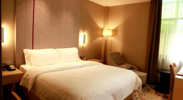 Номер Deluxe Lavande Hotel Changsha Dong Tang