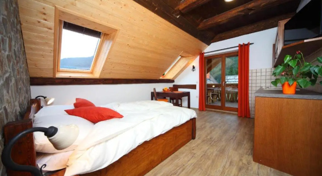 Студия с балконом Pod Ponco Apartments
