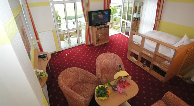 Hotel Zum Strand, Забронировать Отель Отели Ростока 3 звезды, рядом с Парк Варнемюнде-Кур, 3*