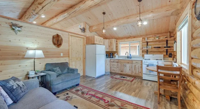 Soldotna Fisherman's Cabin ~ 6 Mi to Kenai River, Rezerwuj Dom wakacyjny Kenai 