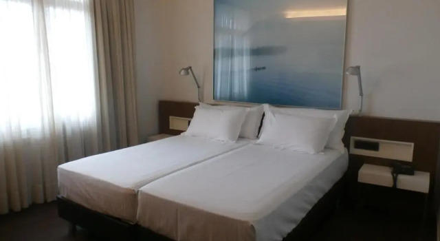 Sercotel Los Angeles, Rezervați Hotel El Astillero Cantabria Coast