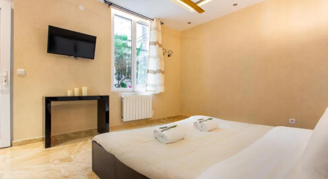 Lovely studio in paris, Забронировать Отель 10-й округ: Республика Париж, рядом с Лувр — Риволи