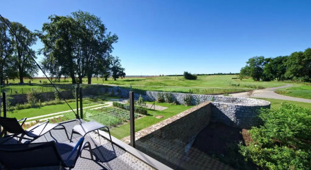 Полулюкс Domaine des Terres du Val
