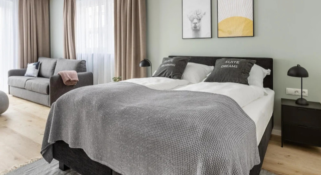 Люкс Deluxe с балконом Limehome Osnabrück Johannisstraße