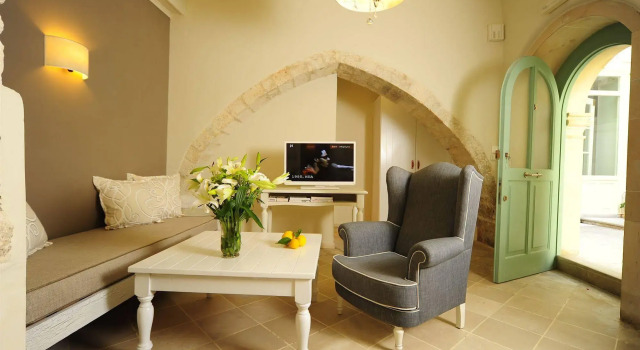 Mythos Suites Boutique Hotel