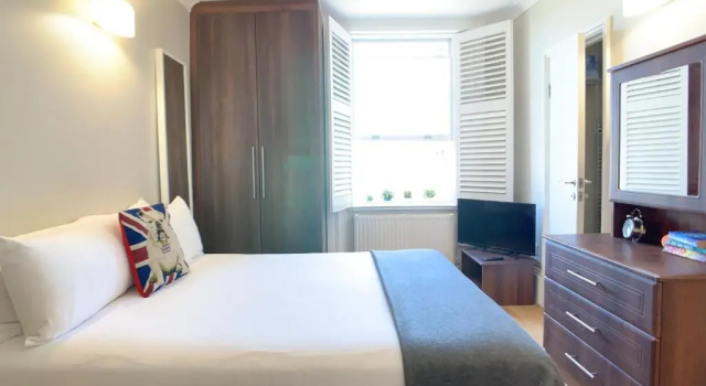 Студия Superior Queen Victoria Apartments