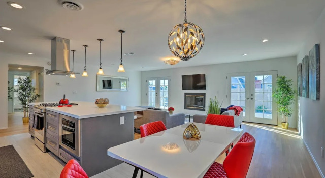 Коттедж Oceanside Home w/ Patio & Grill, Walk to Beach!