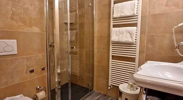 Двухместный номер Standard с видом на горы Hotel Baia Azzurra - Lake Front