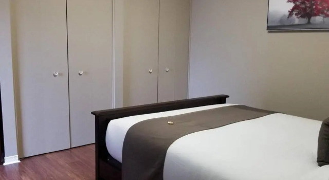 2-Bedroom Apartment #30A by Amazing Property Rentals, Book Lejlighed Gatineau Outaouais