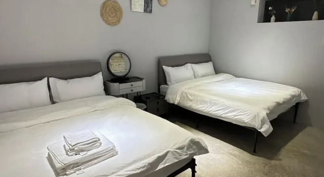 Entire Pool House for 10 people, Забронировать Апартаменты/квартира Апартаменты Тайнань, рядом с Hayashi Department Store, Апартаменты/квартира