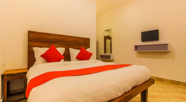Arambol Plaza Beach Resort, Rezerwuj Ośrodek wypoczynkowy Hotele w Arambol z basenem, Basen