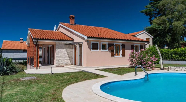 Вилла с 2 комнатами Villas Kolumbera