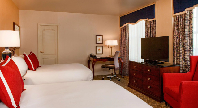 Hotel Roanoke & Conference Ctr, Curio Collection by Hilton