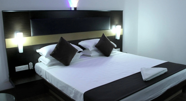 Hotel The Home