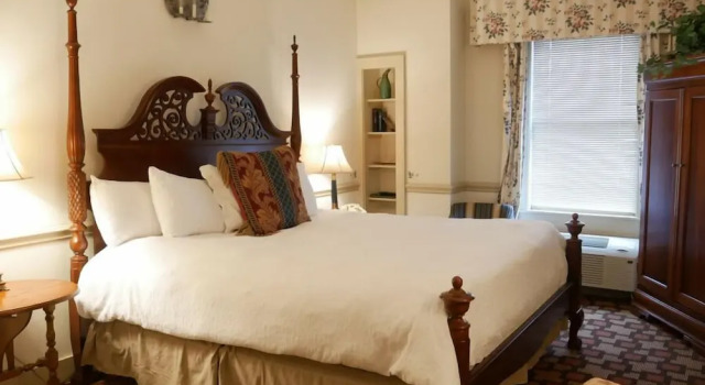 Highlands Inn, Buchen Sie Bed & Breakfast Highlands North Carolina