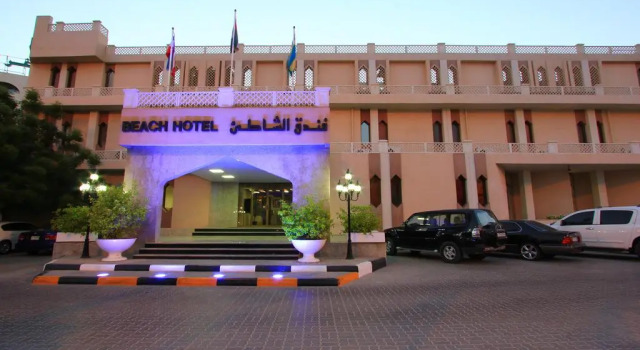 Beach Hotel Sharjah, Забронировать Отель Al Khan Шарджа, рядом с Пляж Аль Хан