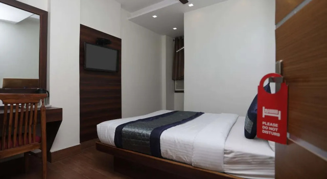 Номер Economy OYO 12519 Hotel Sun Palace