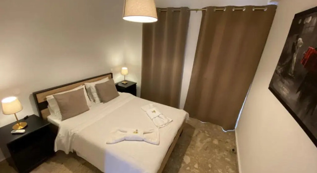 Patras Golden Suite, Prenota Hotel Hotel a Peloponneso con parcheggio, Parcheggio