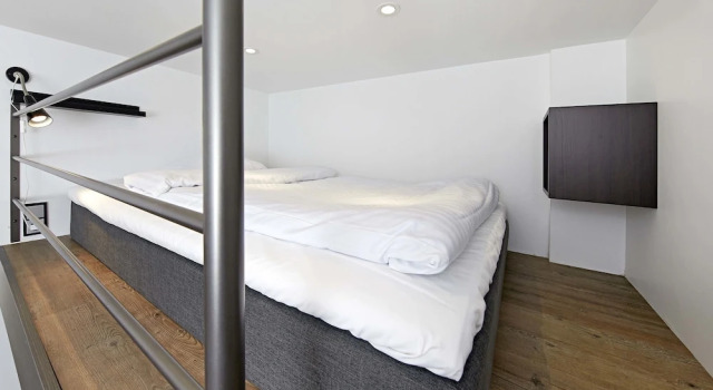 Апартаменты с 2 комнатами с балконом Living Suites