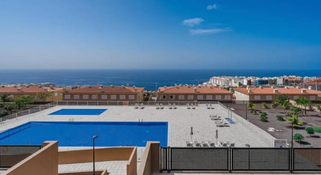 Апартаменты Amazing apartment with sea views PA06