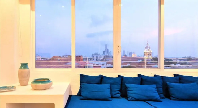 Ganem Lofts- Exclusive 1BR Apt w Incredible Old City Views 514a, Забронировать Отель Отели Картахены с парковкой, рядом с Bolivar Park, Парковка