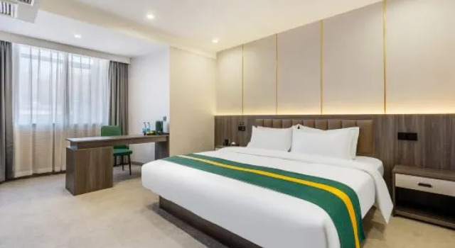 Люкс Aifeel Hotel (Tonghua Municipal Government Yuhuangshan Park)