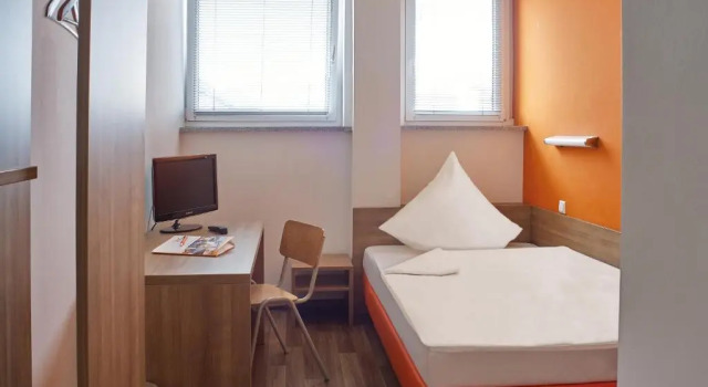 Одноместный номер Economy Orange Hotel und Apartments
