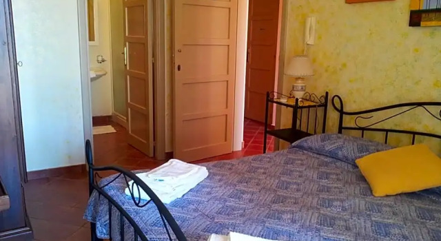 B&B Villa Dora, Prenota Bed & breakfast Hotel a Sicilia con parcheggio, Parcheggio