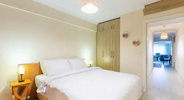 Pleasant Flat with Balcony in Moda Kadikoy, Boek Hotel Kadıköy 