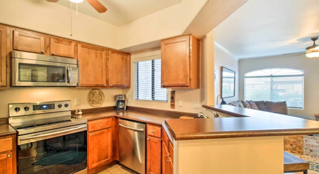 Апартаменты Scottsdale Home: Pool Access, 1 Mi to Westworld