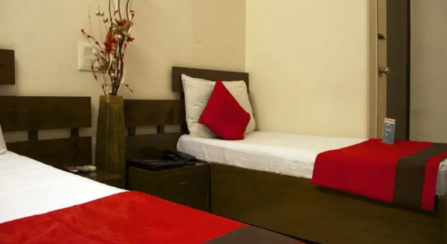 OYO Rooms Sector 55, Забронировать Отель Отели Гургаон 3 звезды, рядом с Ansal University, 3*