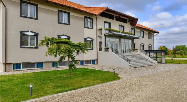 Stejarii Resort, Book Ferieresort Hoteller i Arad med parkering, Parkering