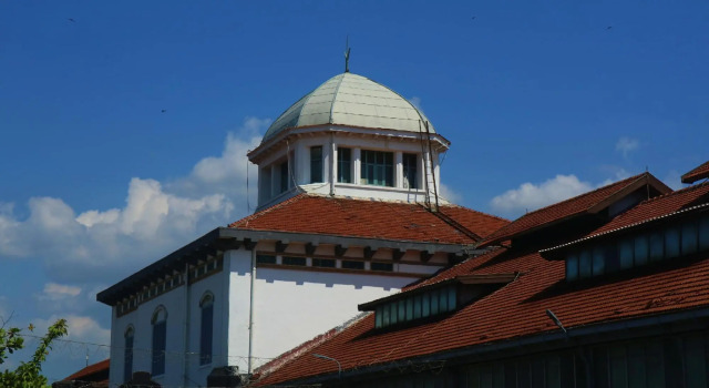 RedDoorz Plus near Java Mall Semarang