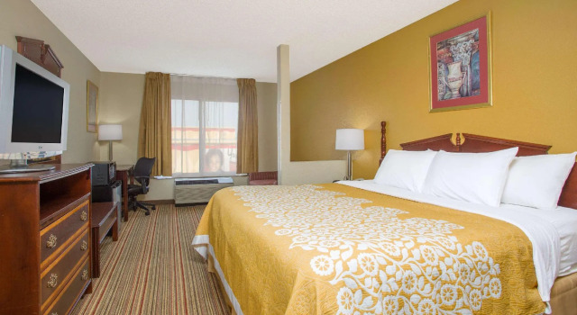 Двухместный номер Standard Days Inn by Wyndham Greenville