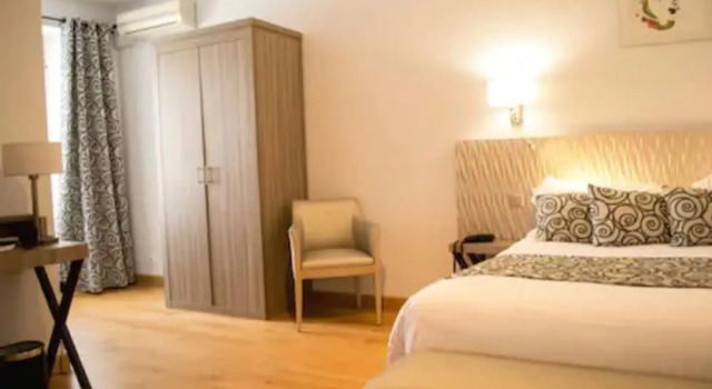 Семейный номер Standard Hôtel Restaurant Des Remparts