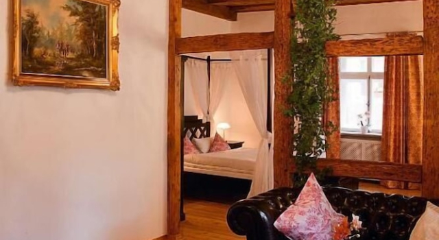 Полулюкс Restaurant Dicker Mann Hotel zum Blauen Krebs