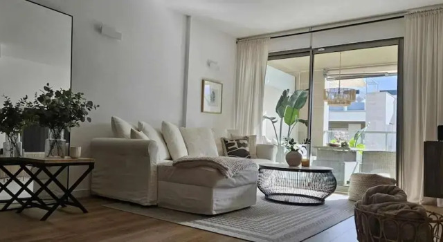 2 Bedrooms - Private Rooftop and Pool - Parking, Rezerwuj Apartament Hotele w Majorka z parkingiem, Parking