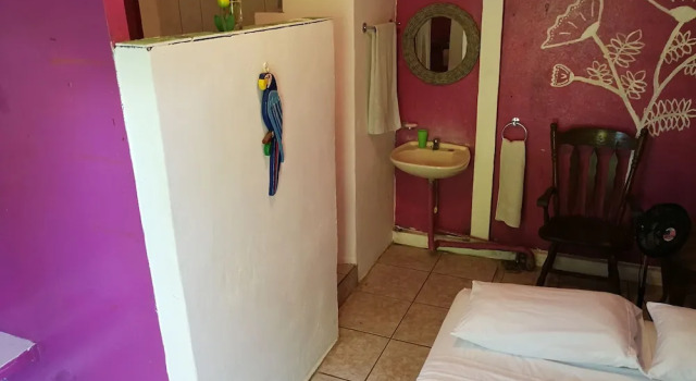 Secret Garden, Забронировать Хостел Отели в центре Кауита, в центре, Парковка, недорого