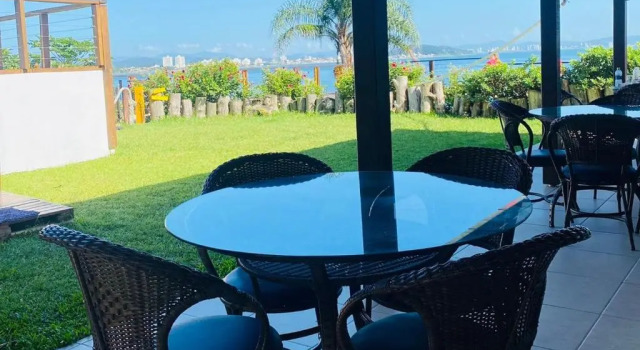 Люкс Deluxe Pousada Vila de Monaco