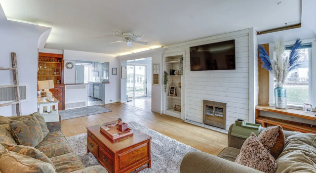 Коттедж с 2 комнатами Quiet Manistee Home w/ Patio < 1 Mi to Beaches!