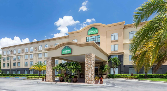 Wingate by Wyndham Convention Ctr Closest Universal Orlando