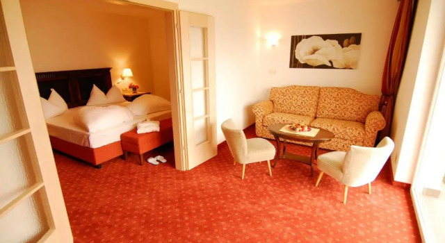 Люкс Mirabell Alpine Garden Resort
