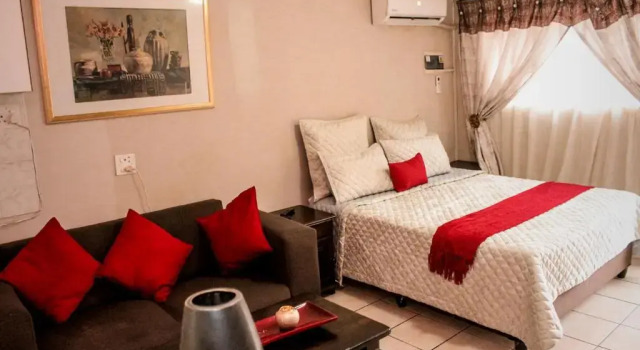 RAMATA GUEST HOUSE, Забронировать Гостевой дом Muckleneuk Претория, рядом с German Embassy