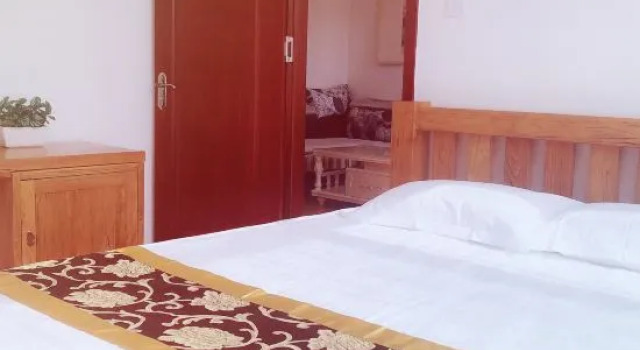 Люкс Deluxe Jinda Business Hotel