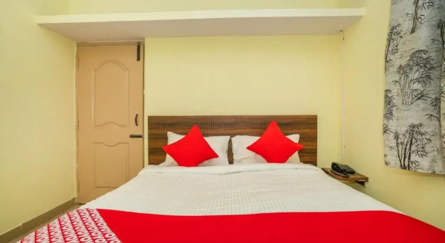 Shree Comforts By OYO Rooms, Забронировать Отель Отели штата Карнатаки с парковкой, Парковка
