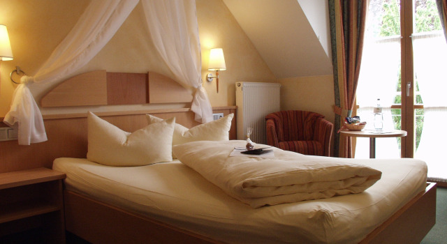 Akzent Hotel Franziskaner, Reserva ahora Hotel Dettelbach Baja Franconia, cerca de Iglesia de San Agustín
