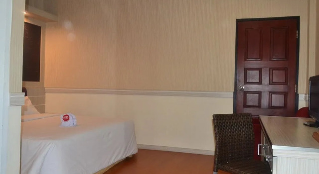NIDA Rooms Tampan Universitas Riau HR Subrantas Panam at Hotel Sabrina, Rezervovat Hotel Hotely v Pekanbaru s parkováním, Parkování