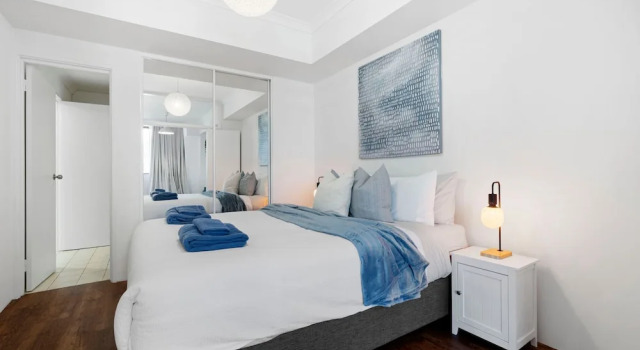 Luxury East Perth - Sleeps 2 - Superior Wifi, Book Hotel Hotels in East Perth with Parking, Parking